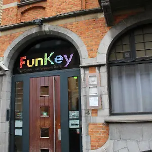 2* Отель Funkey